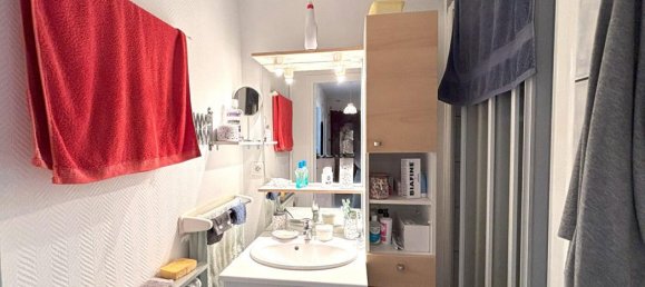 2 bedrooms Apartment in Saint-Etienne, France No. 342960 4