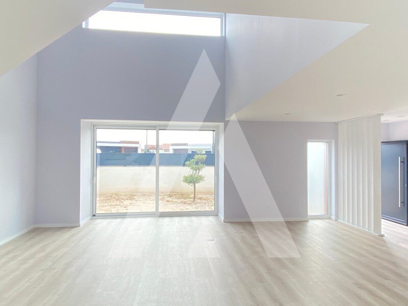 4 bedrooms House in Aradas, Portugal No. 98575