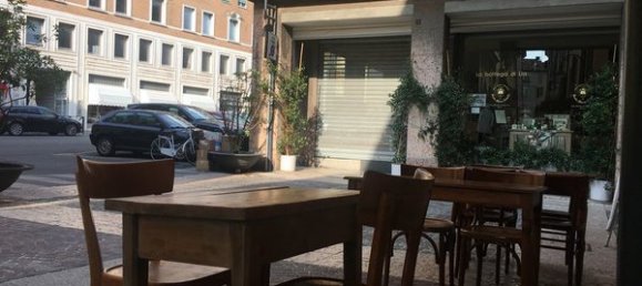 Коммерческая недвижимость с 4 комнатами в Брешиа, Италия № 86077 7