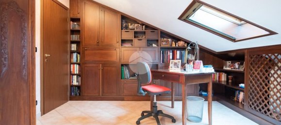 8 rooms House in Volvera, Italy No. 27465 30