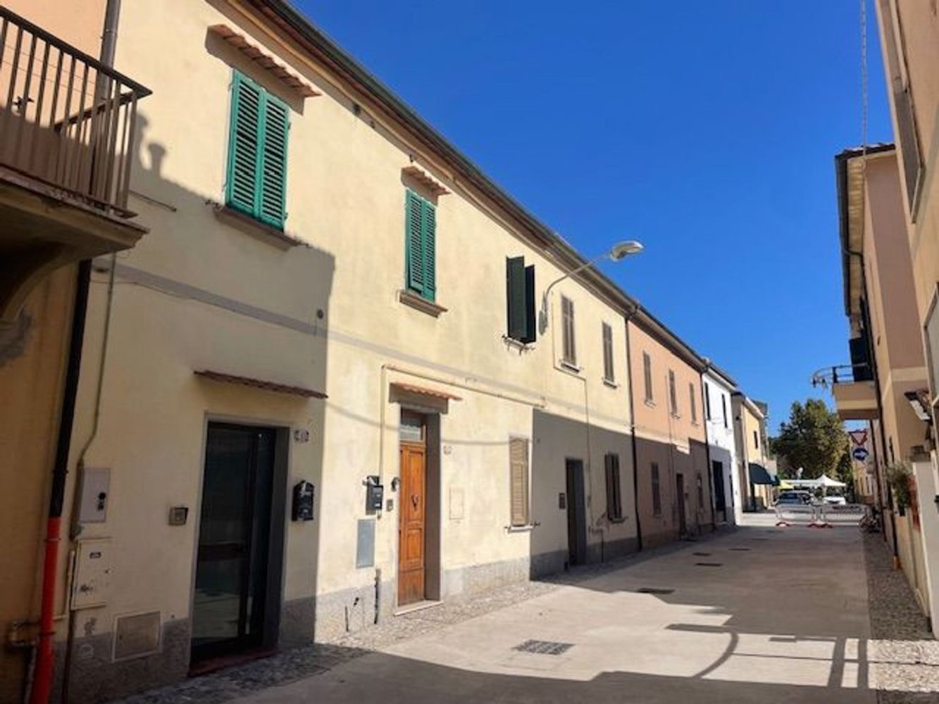 3 bedrooms Apartment in Follonica, Italy No. 381646