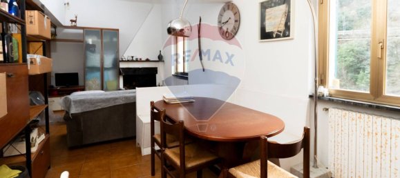 3 bedrooms House in Davagna, Italy No. 35848 33