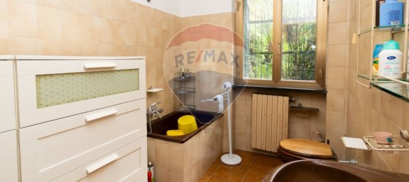 3 bedrooms House in Davagna, Italy No. 35848 30