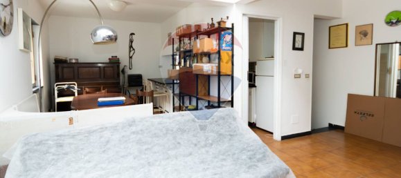 3 bedrooms House in Davagna, Italy No. 35848 4