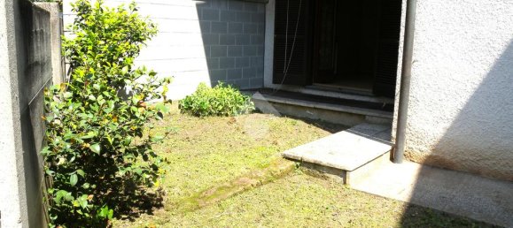 2 bedrooms Villa in Origgio, Italy No. 196656 3