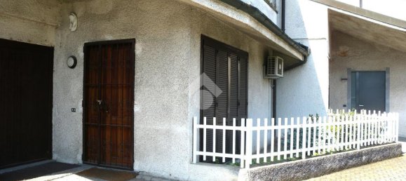 2 bedrooms Villa in Origgio, Italy No. 196656 7