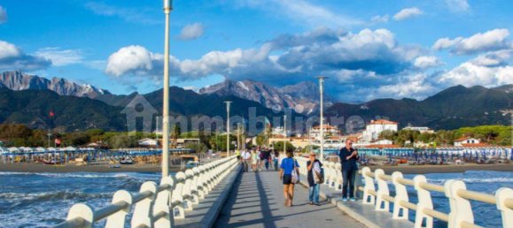 Villa T5 em Forte dei Marmi, Italy N.º 229166 4