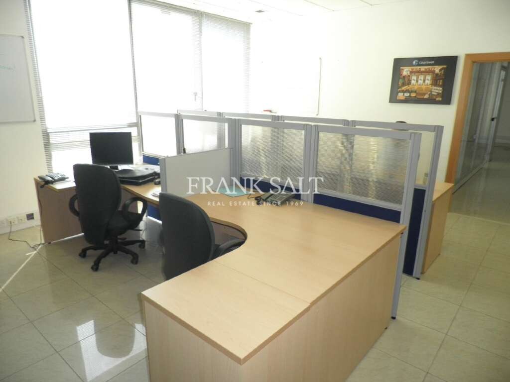 Oficina en Saint Julian's, Malta 174 m² No. 12848