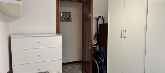 3غرفة شقة في Cremona, Italy رقم 19370 44