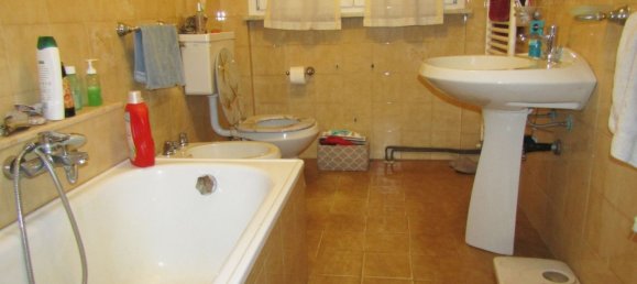 5 rooms Apartment in Carrara, Italy No. 195691 11