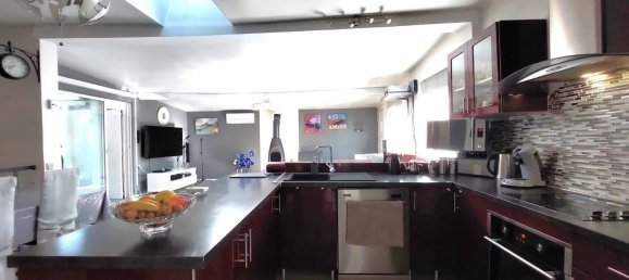 2 bedrooms House in Livry-Gargan, France No. 186258 6