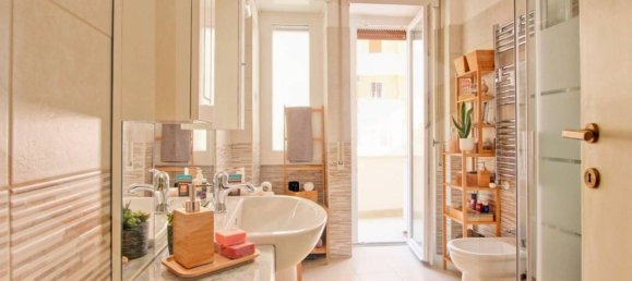 5 rooms Apartment in Rome, Italy No. 30466 19