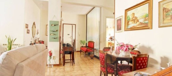5 rooms Apartment in Rome, Italy No. 30466 6
