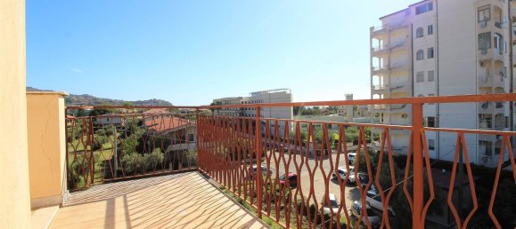 4 Schlafzimmer Wohnung in Montepaone, Italy, Nr. 315534 9