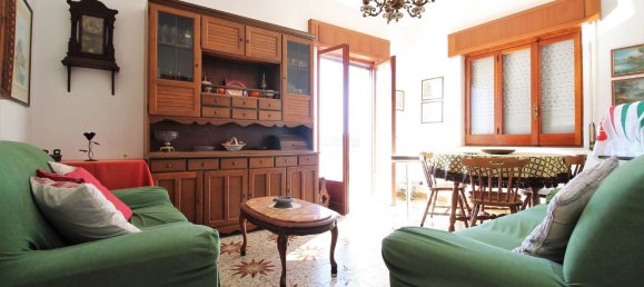 4 Schlafzimmer Wohnung in Montepaone, Italy, Nr. 315534 4