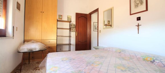 4 Schlafzimmer Wohnung in Montepaone, Italy, Nr. 315534 13