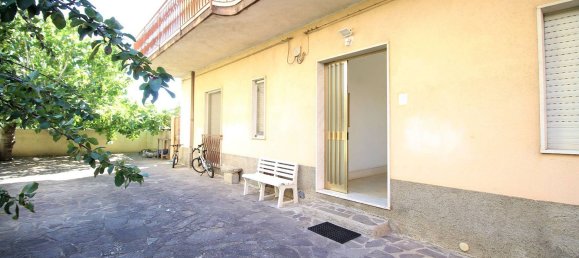 4 Schlafzimmer Wohnung in Montepaone, Italy, Nr. 315534 2