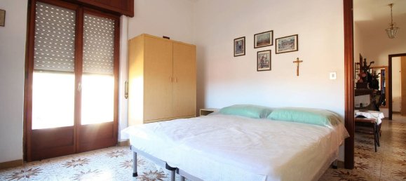 4 Schlafzimmer Wohnung in Montepaone, Italy, Nr. 315534 18