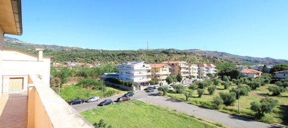 4 Schlafzimmer Wohnung in Montepaone, Italy, Nr. 315534 19