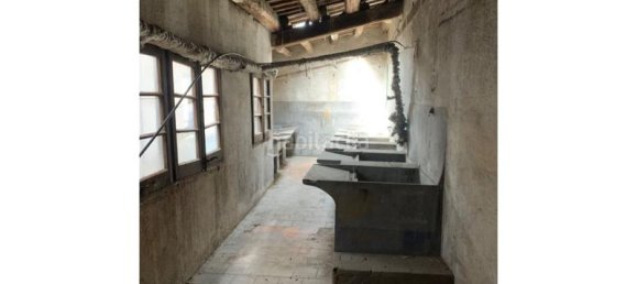 114m² Building in Vic, Spain No. 85756 12