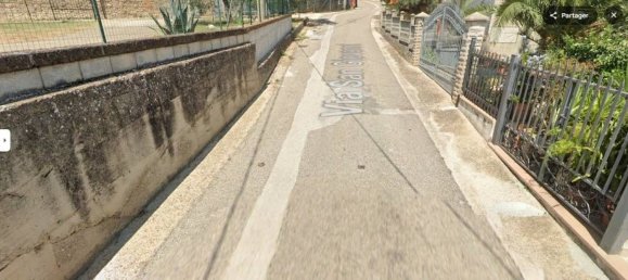 608m² Commercial property in Castel Baronia, Italy No. 279405 2