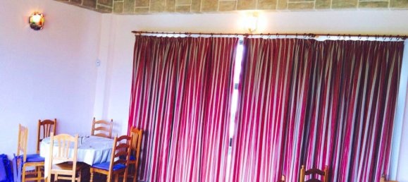 175m² Commercial property in Estepona, Spain No. 1366 3