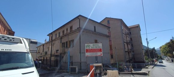 3 rooms Apartment in Lagonegro, Italy No. 31882 5