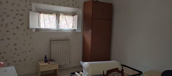 4 rooms Apartment in Pisa, Italy No. 70898 3