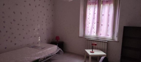 4 rooms Apartment in Pisa, Italy No. 70898 2