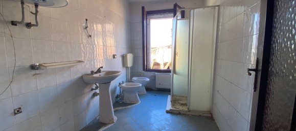 8-salle Maison à Campogalliano, Italy No. 123540 20