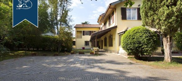 10 bedrooms Villa in Rome, Italy No. 129265 2