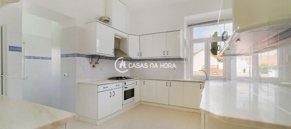 17 bedrooms Villa in Cascais, Portugal No. 38392 3