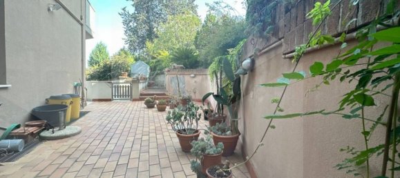 5-Zimmer Doppelhaus in Pescara, Italy, Nr. 34457 7