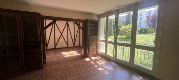 3 chambres Appartement à Écouen, France No. 186955 2