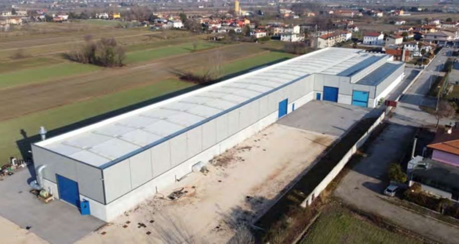 4679m² Warehouse in Pordenone, Italy No. 398852