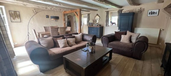  Castillos de 3 dormitorios en Le Tronchet, France No. 286432 5