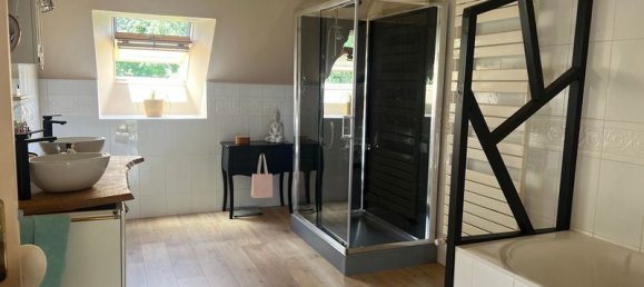  Castillos de 3 dormitorios en Le Tronchet, France No. 286432 17