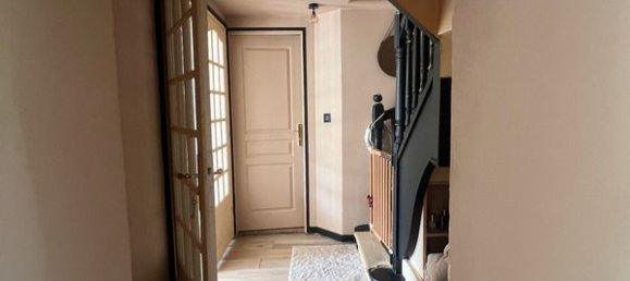  Castillos de 3 dormitorios en Le Tronchet, France No. 286432 10