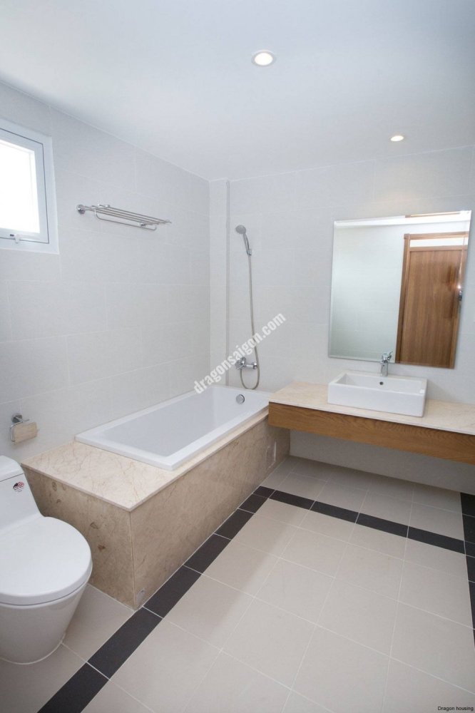 110m² Apartment in District 3, Vietnam No. 10782