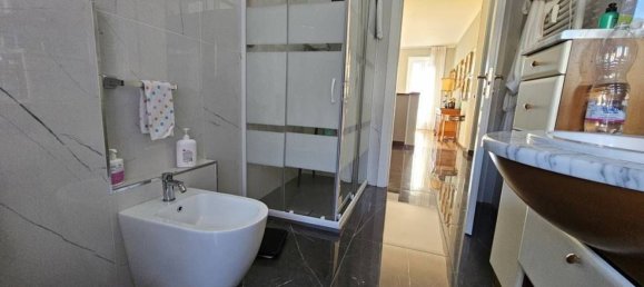 4-salle Appartement à Biella, Italy No. 214512 22