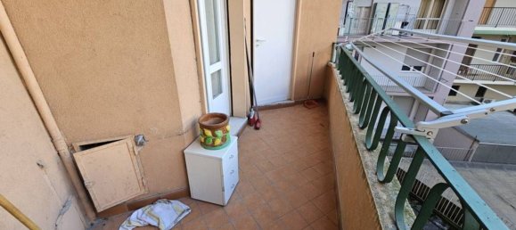 4-salle Appartement à Biella, Italy No. 214512 16