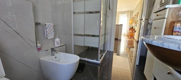 4-salle Appartement à Biella, Italy No. 214512 21