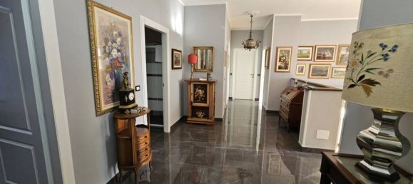 4-salle Appartement à Biella, Italy No. 214512 3