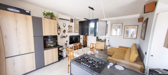 3غرفة شقة في Lecco, Italy رقم 285116 8