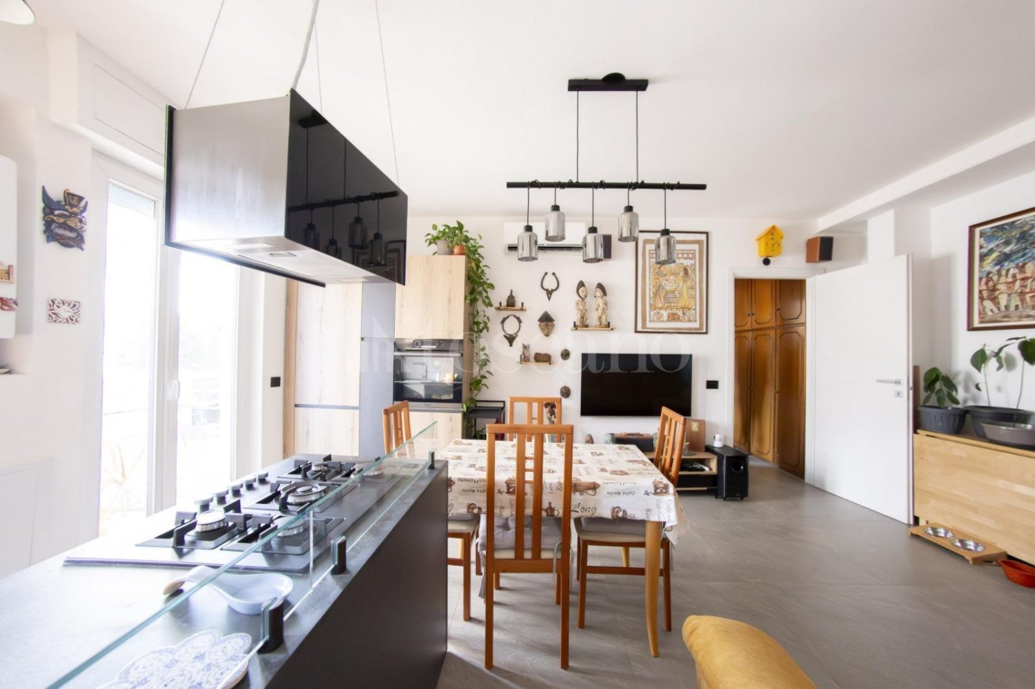 3غرفة شقة في Lecco, Italy رقم 285116