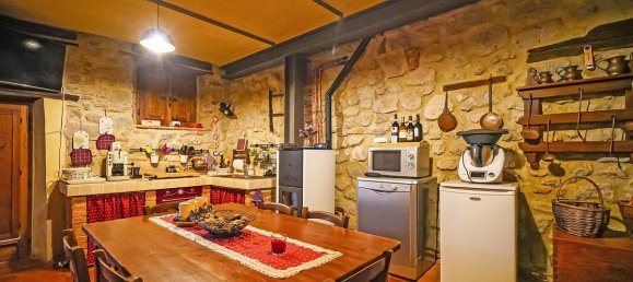 2 bedrooms House in Santa Fiora, Italy No. 233577 7