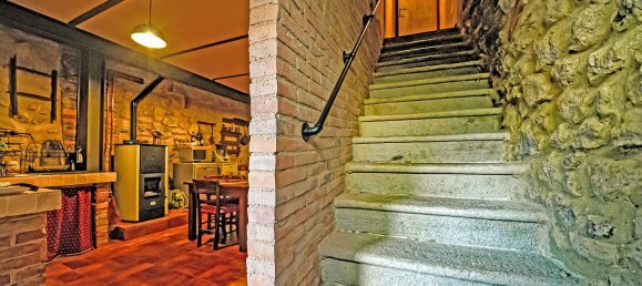 2 bedrooms House in Santa Fiora, Italy No. 233577 10