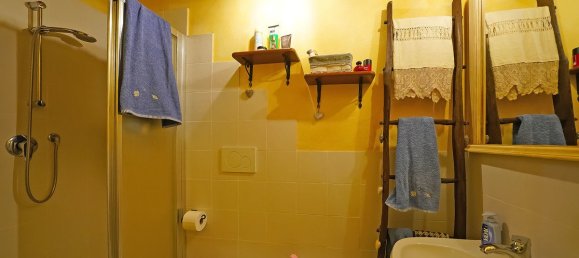 2 bedrooms House in Santa Fiora, Italy No. 233577 14