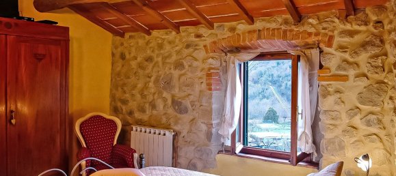 2 bedrooms House in Santa Fiora, Italy No. 233577 20