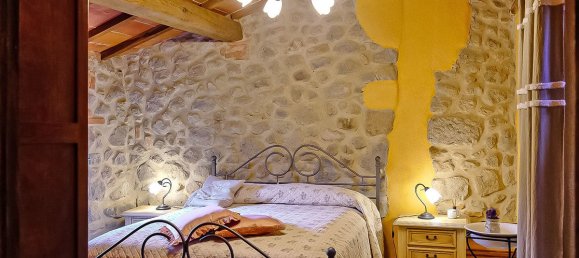 2 bedrooms House in Santa Fiora, Italy No. 233577 21